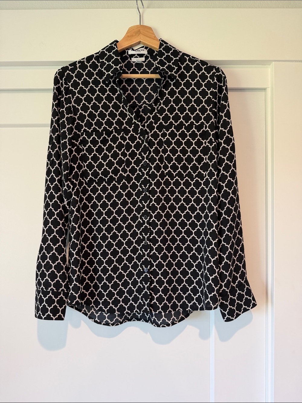 Express Black and White Geometric Button-Down Shirt